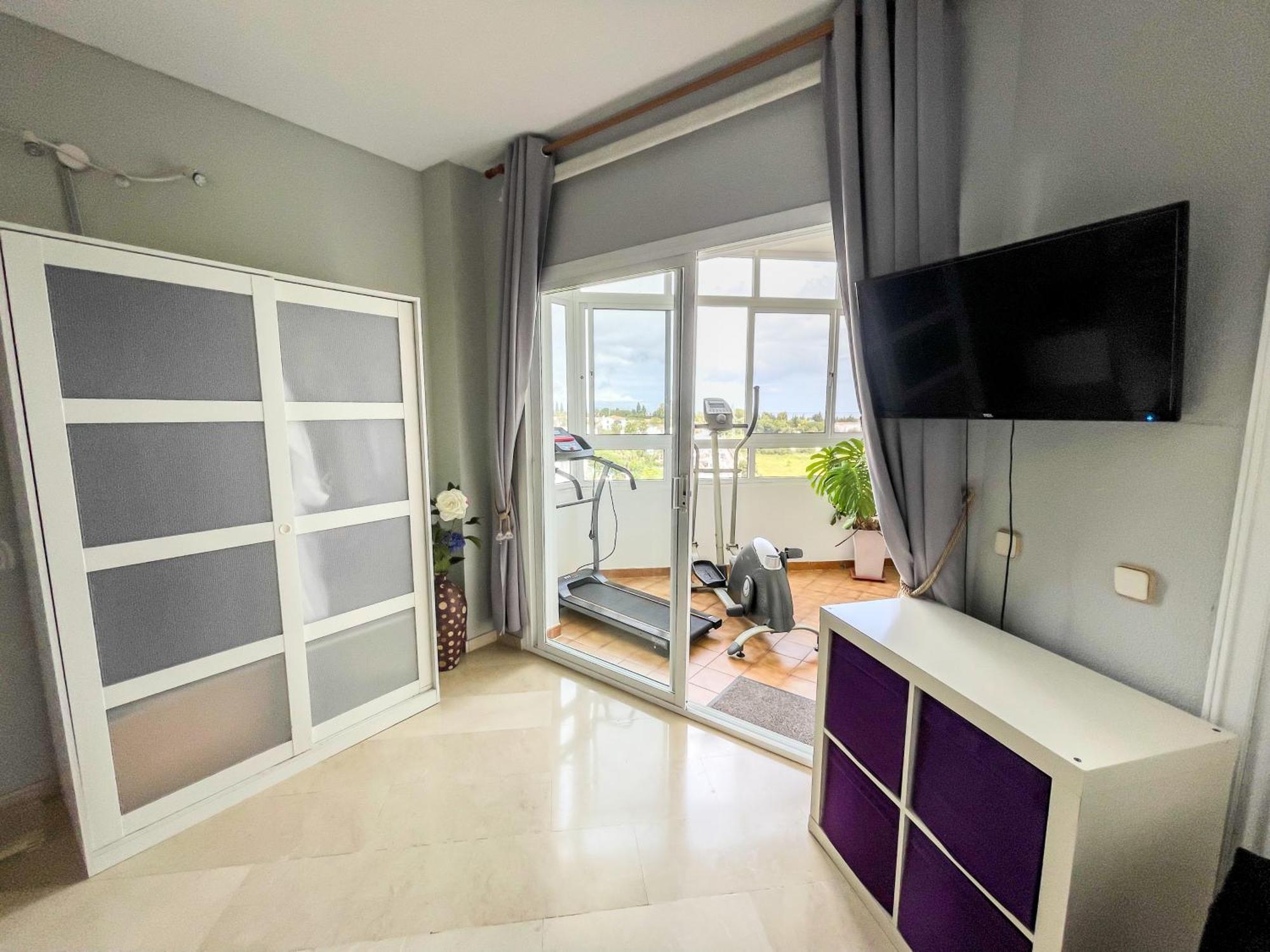 Modern Apartment With Terrace - 2 Min From The Beach Estepona Extérieur photo